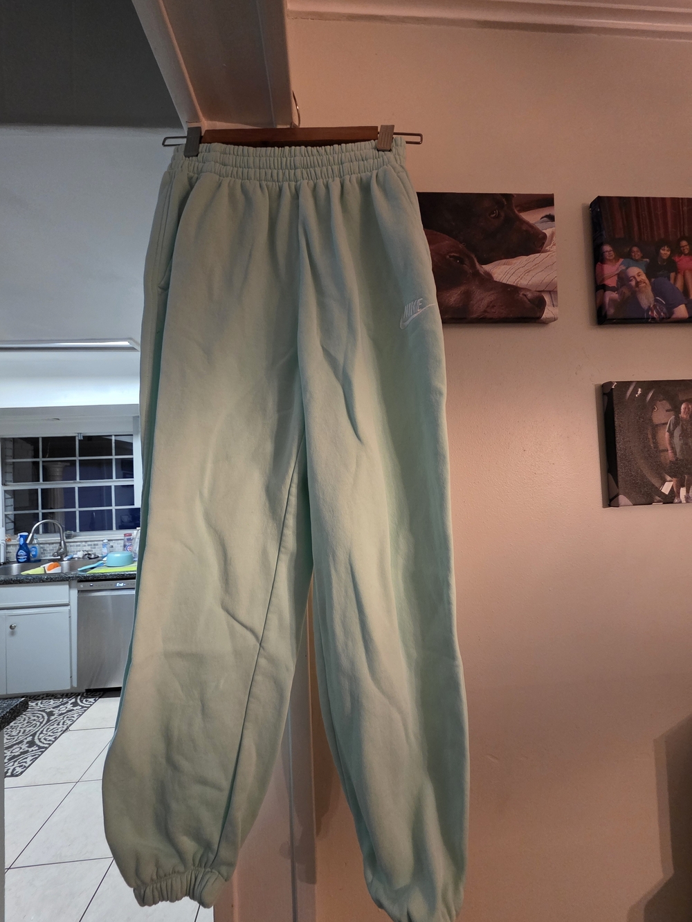 Girl's Large Nike Light Mint Green Sweatpants